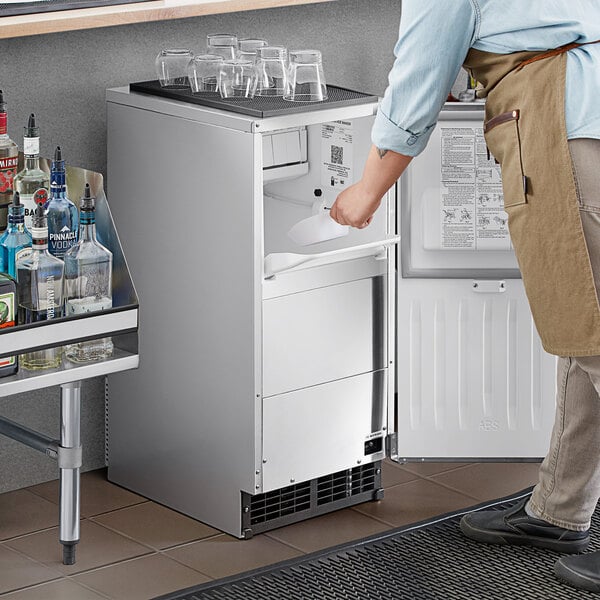 Hoshizaki AM-50BAK 14 7/8" Air Cooled Undercounter Top Hat Cube Ice Machine with 27 lb. Bin - 54 lb.