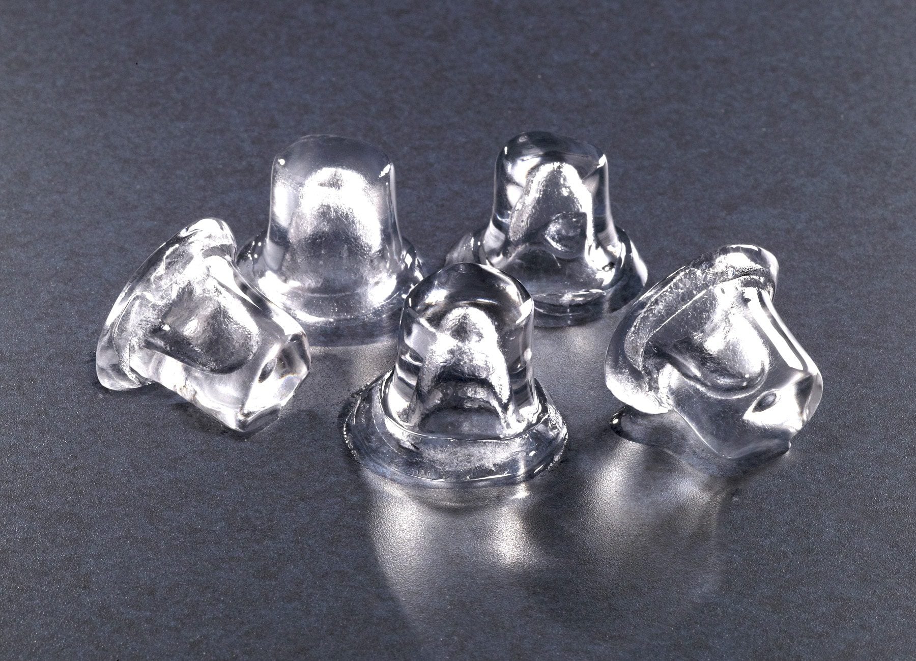Hoshizaki Top Hat Cuber Icemaker, Air-cooled, ADA Compliant Height
